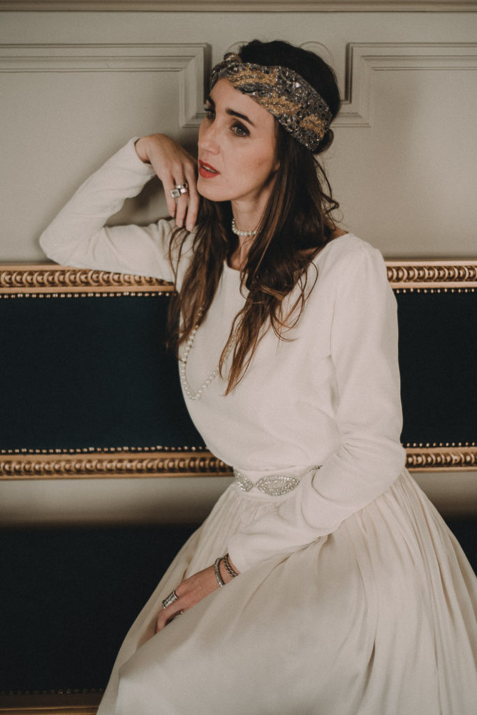 elegant bride at theatre's sofa - brides inspiration wedding photographer