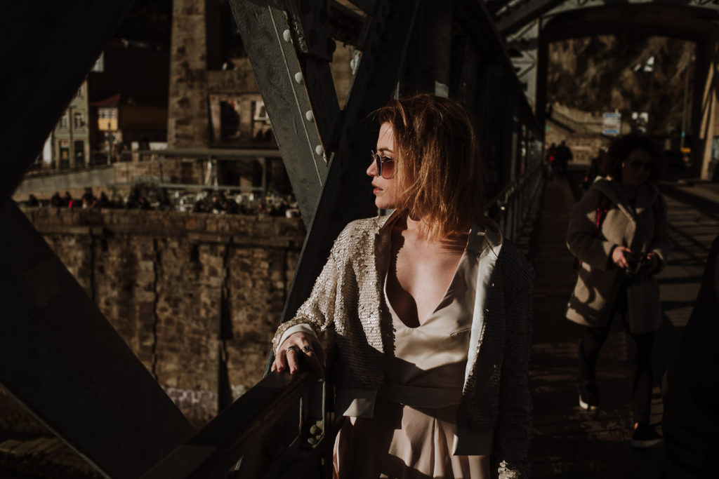 sunset bride at bridge - brides inspiration wedding photographer