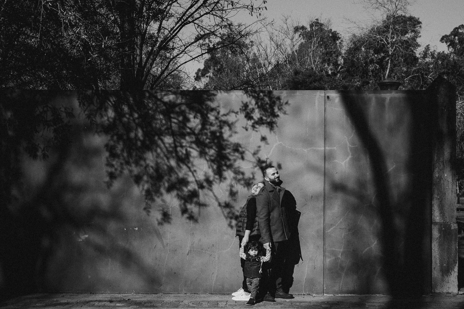 family portrait at parque das conchas - portugal wedding photographer family photographer