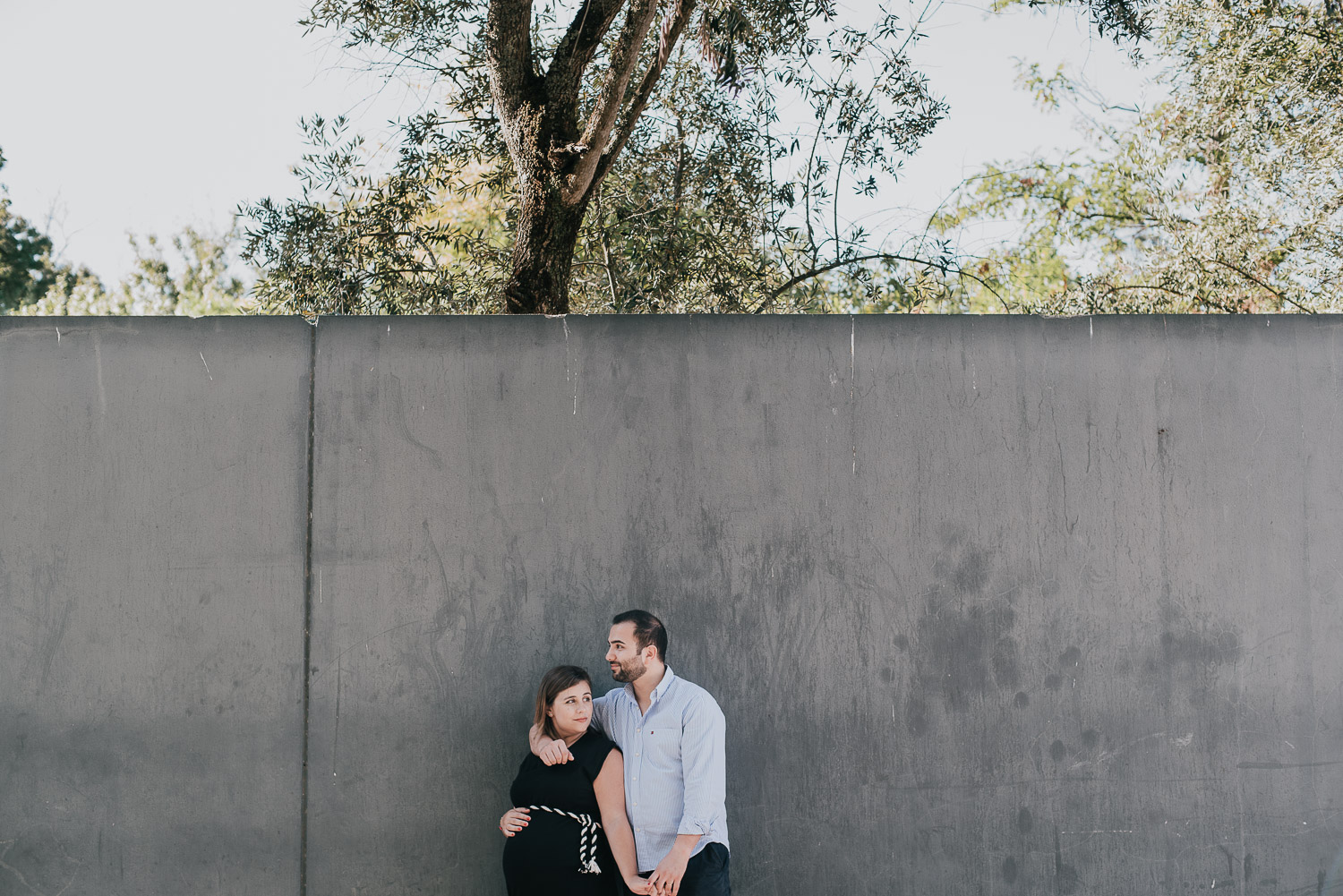 portrait of couple - pregnancy wedding photographer portugal
