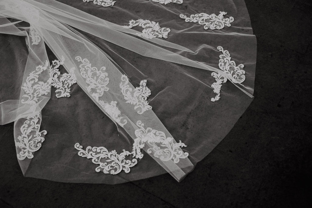 detail of veil casa de reguengos wedding photographer