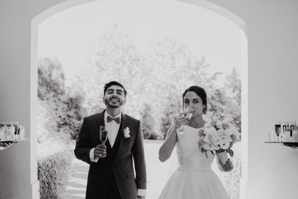 couple and cocktails §casa de reguengos wedding photographer