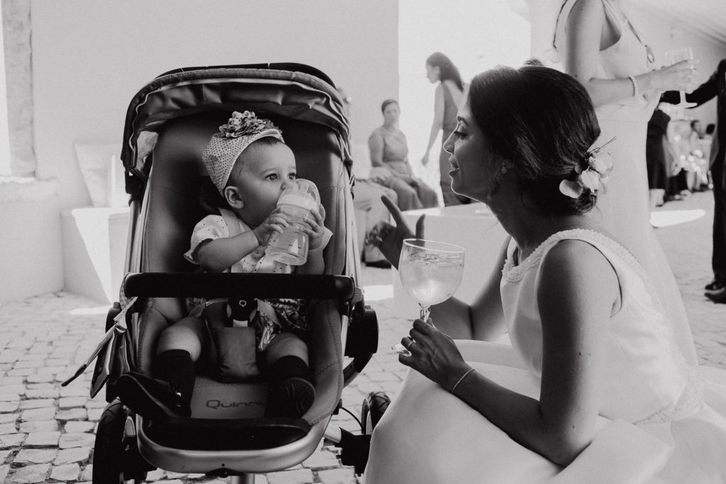 bride and baby casa de reguengos wedding photographer