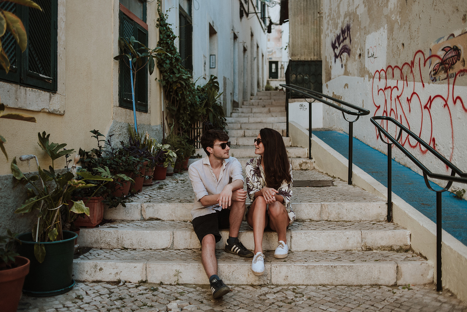 lisbon engagement photograph