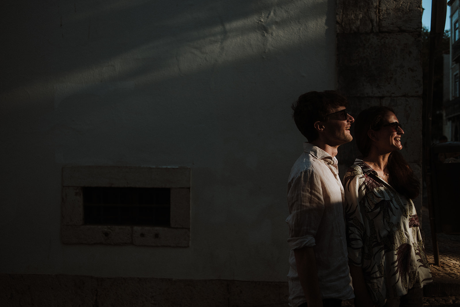 lisbon engagement photograph